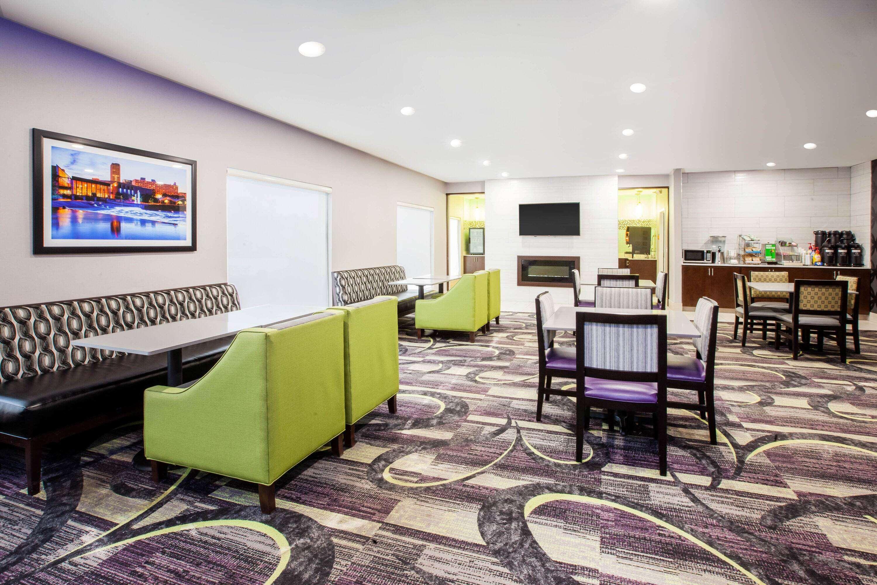La Quinta Inn And Suites By Wyndham Elkhart Dış mekan fotoğraf