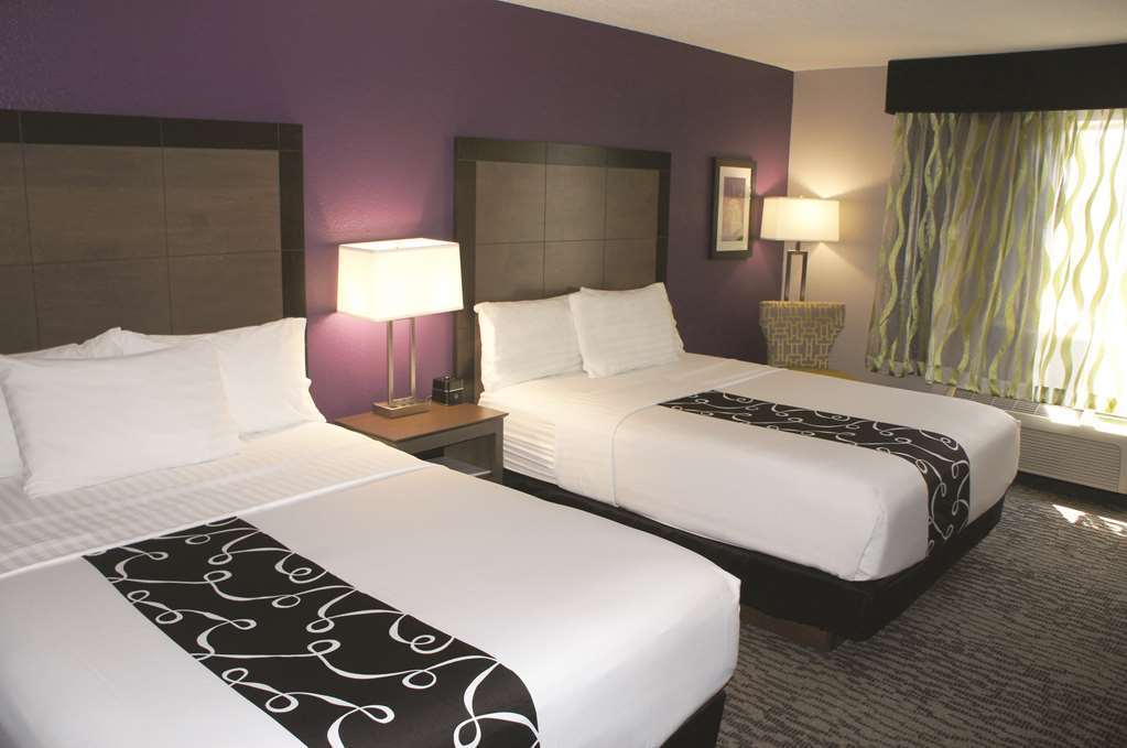 La Quinta Inn And Suites By Wyndham Elkhart Oda fotoğraf